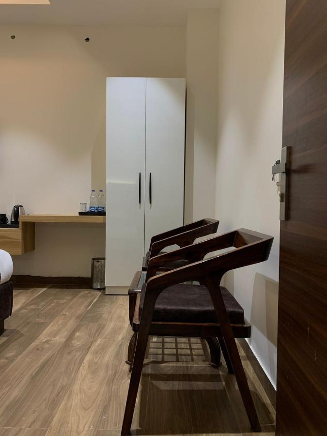 Hotel Alpine Plaza Shahpur  ภายนอก รูปภาพ