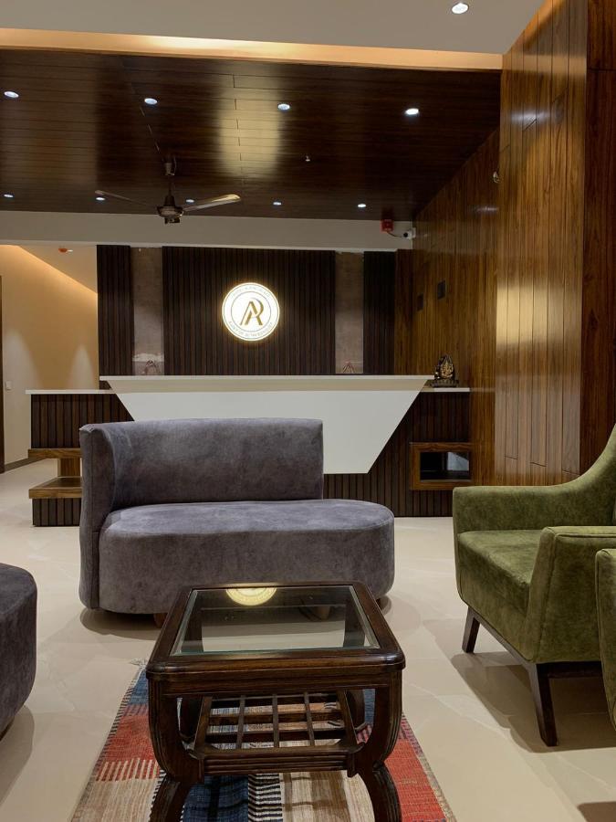 Hotel Alpine Plaza Shahpur  ภายนอก รูปภาพ