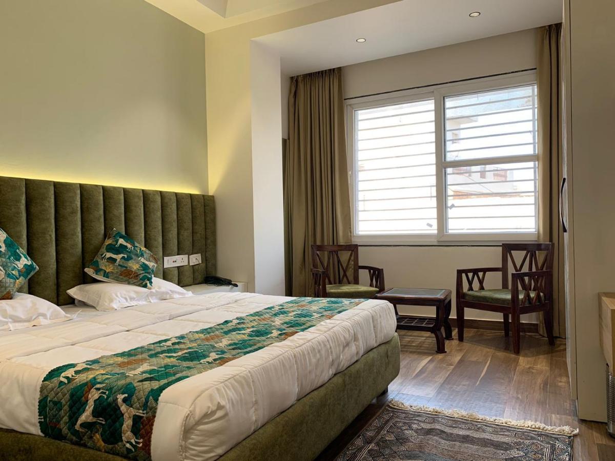 Hotel Alpine Plaza Shahpur  ภายนอก รูปภาพ